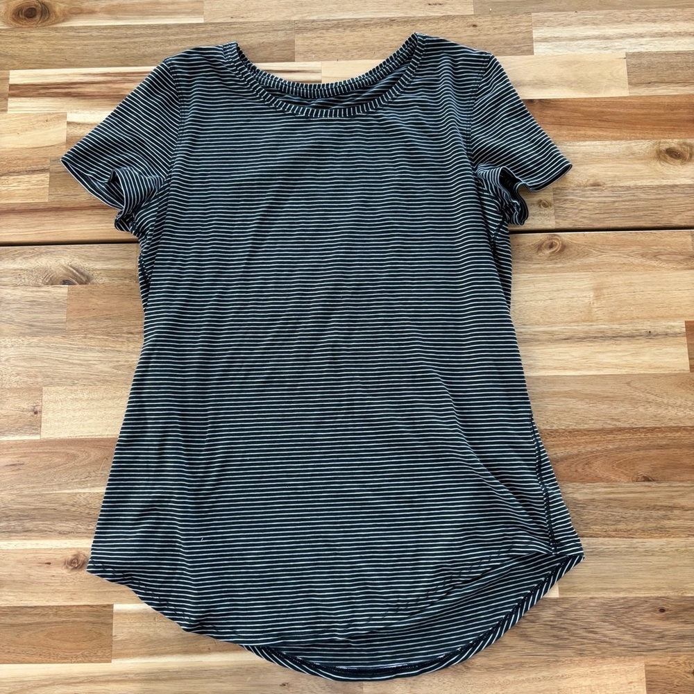 Lululemon Short‎ Sleeve
